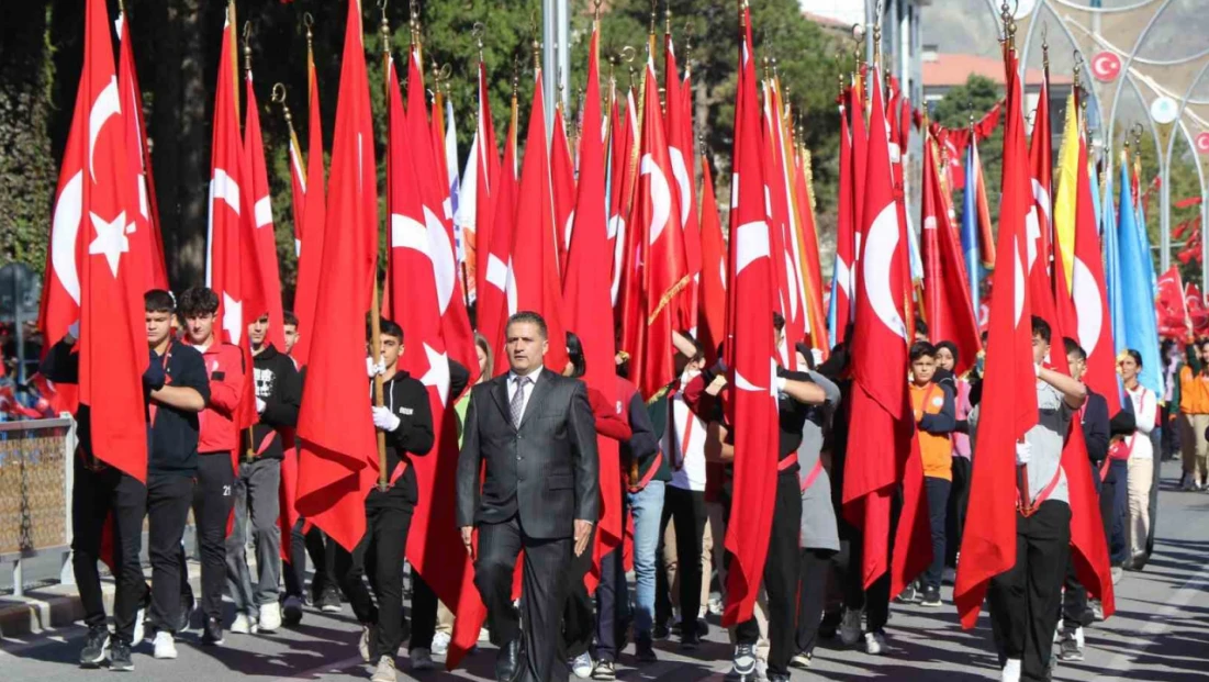 Erzincan’da Cumhuriyet’in 101. yılı coşkuyla kutlandı