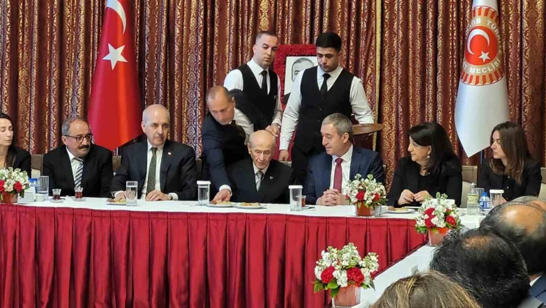 MHP Lideri Bahçeli, TBMM’de Sırrı Süreyya Önder için düzenlenen anma programına katıldı