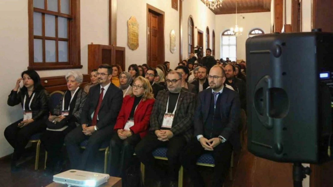 'Cumhuriyetin 100. Yılında Mimarlık Konuşmaları' konferansı