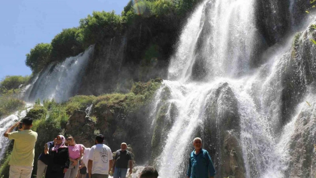 'Eyyam-ı Bahur' sıcakları Erzincan'da etkisini artırdı