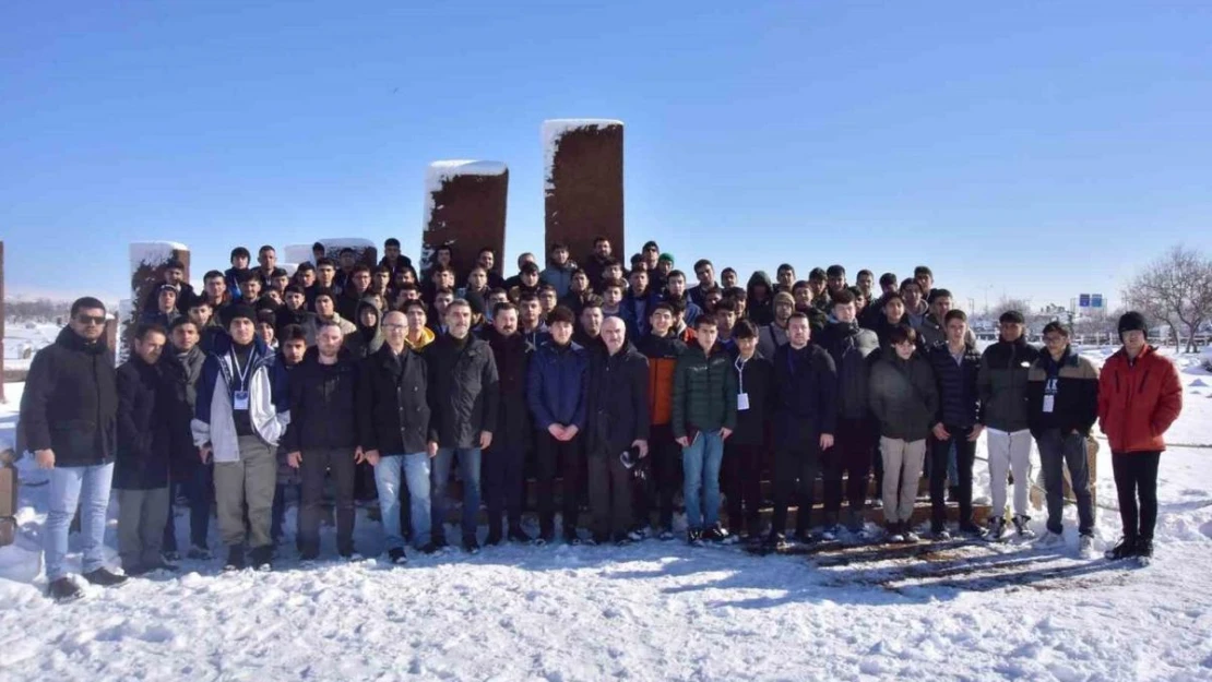 'Maziden Atiye Ahlat' programıyla öğrenciler bölgeyi tanıyor