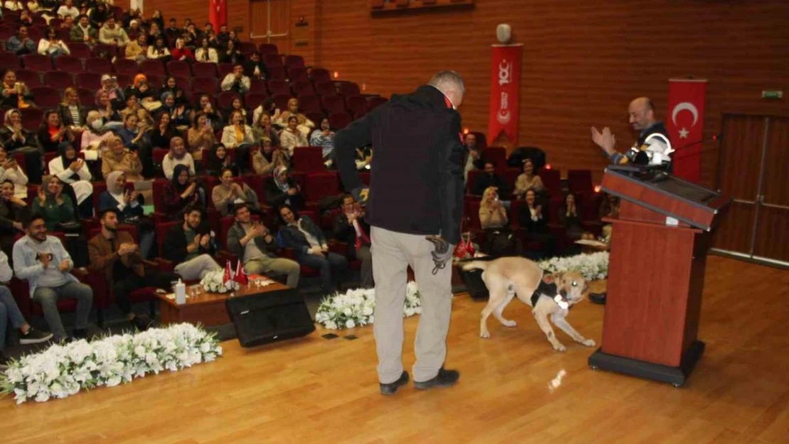 'Narko Gençlik' Projesi ile üniversiteli gençler bilgilendirildi