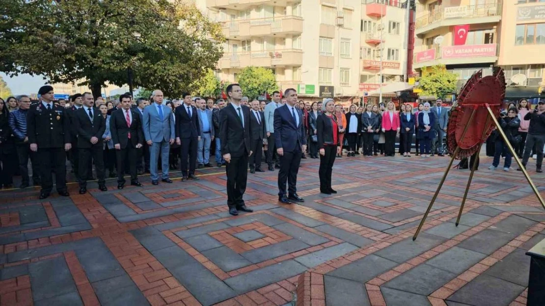 'Öğretmenler Günü' Nazilli'de de coşkuyla kutlandı