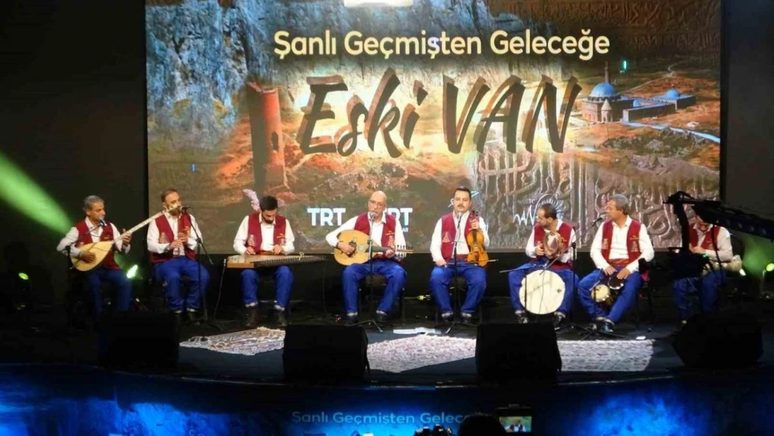 'Şanlı Geçmişten Geleceğe Eski Van' belgeseli izleyicisiyle buluştu