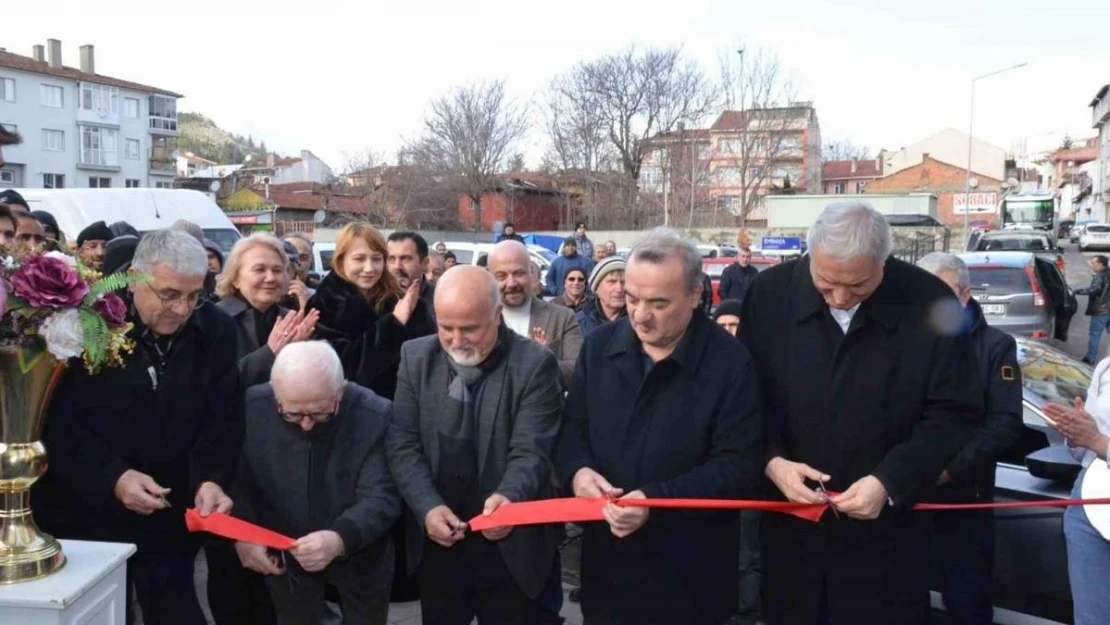 100. Yıl Bozüyük Çarşı Meydanı'nda Cumhuriyet Restoranı hizmete girdi