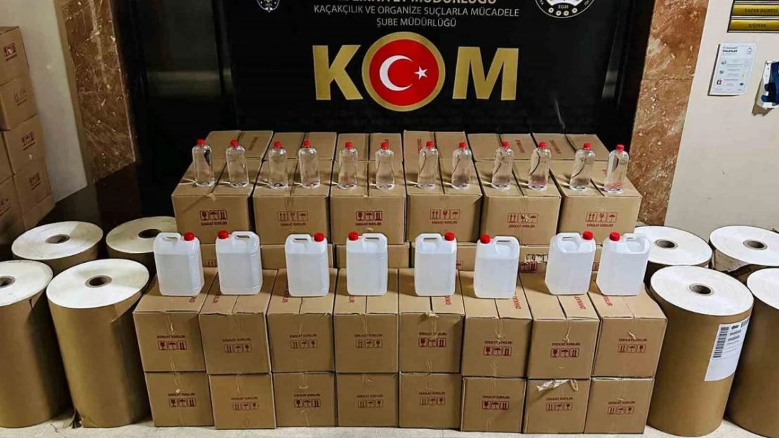 1498 litre etil alkol ve 112 bin metre sigara kağıdı ele geçirildi