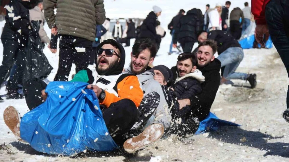 16. Ayder Kardan Adam Festivali renkli görüntülere sahne oldu