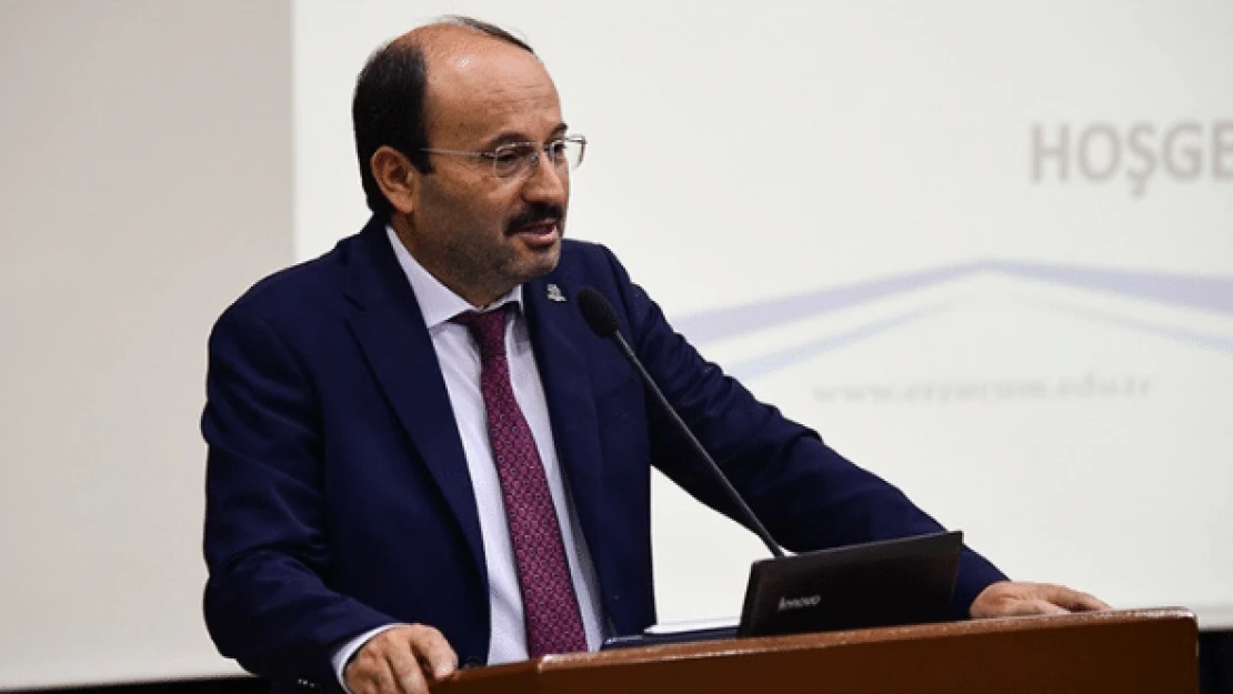 Rektör Çakmak: "Üniversitemiz öğrencilerini her yönden besleyen imkânlar sunuyor'