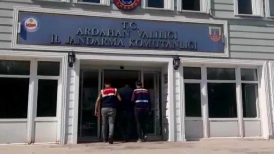 Terör örgütü propagandası yaptı, gözaltına alındı