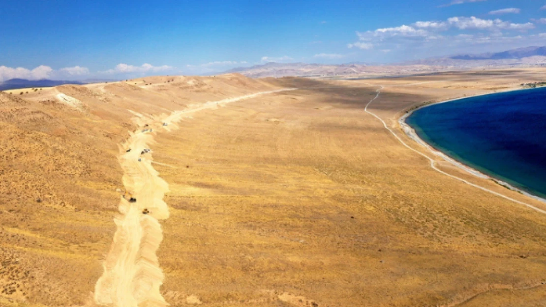 Van Gölü'ne sahil yolu yapılıyor