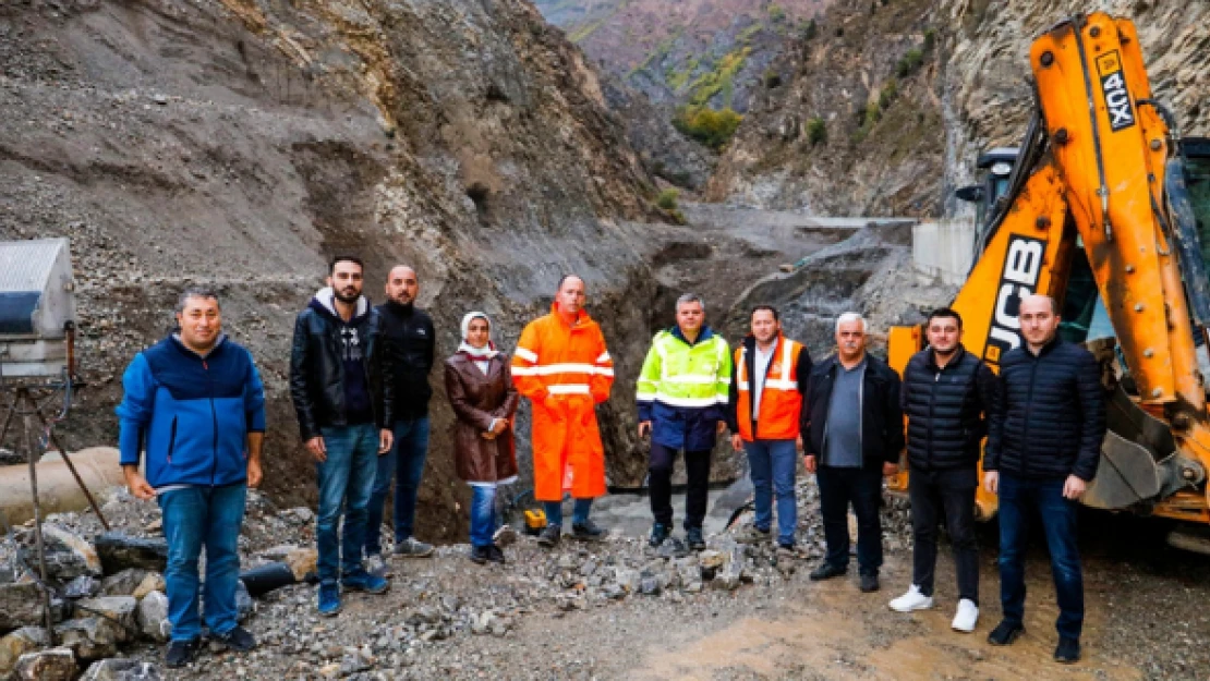 Bölge Müdürü Yavuz Narman, baraj inşaatlarını inceledi