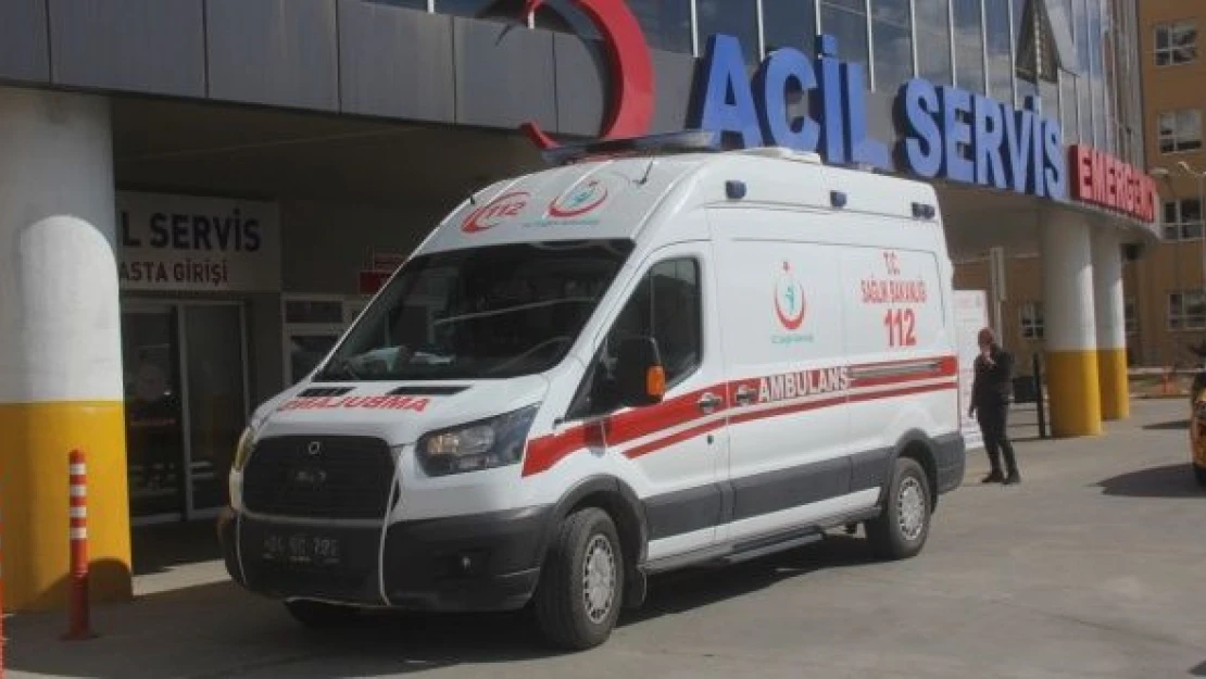 Erzincan'da trafik kazası: 4 yaralı