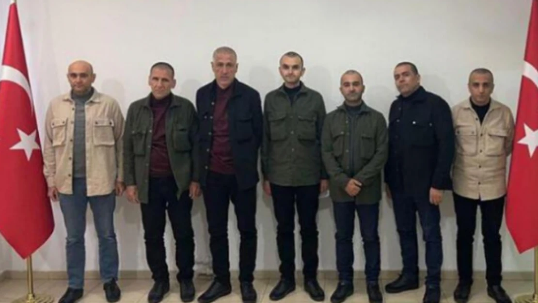 7 Türk vatandaşı Türkiye'de