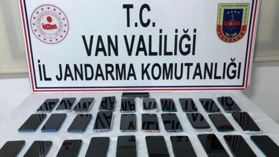 Van'da telefon kaçakçılığı operasyonu