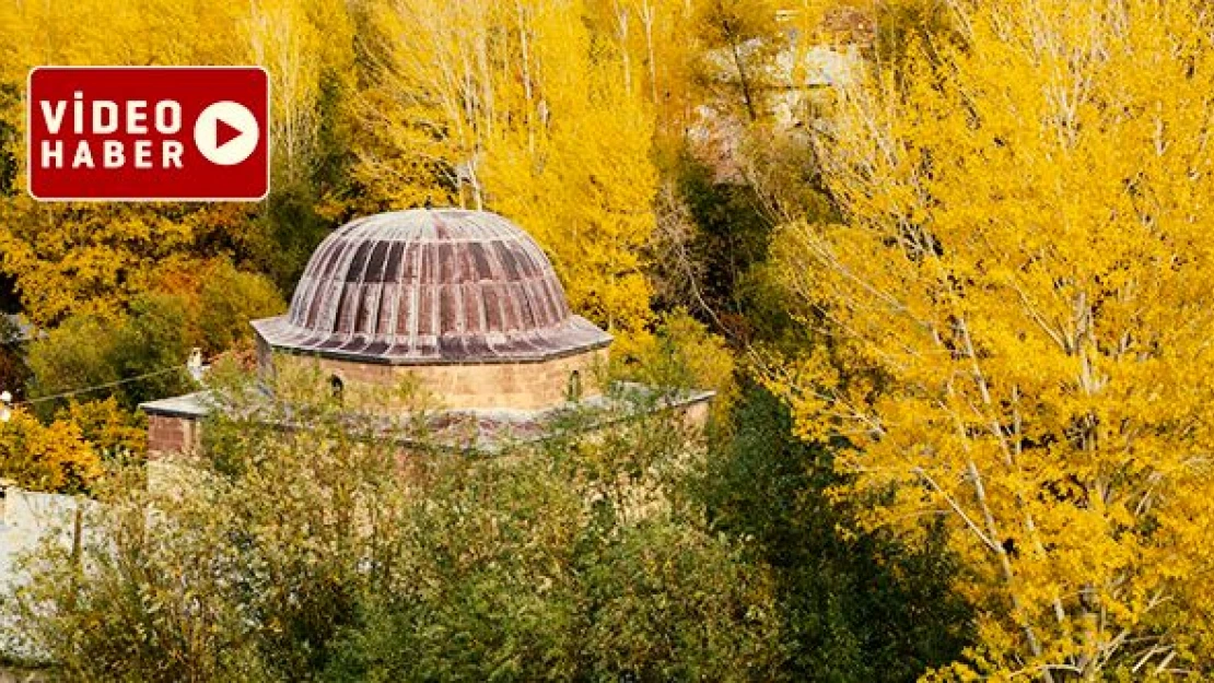 Van'da 311 yıllık cami, fotoğraf tutkunlarının ilgi odağı oldu