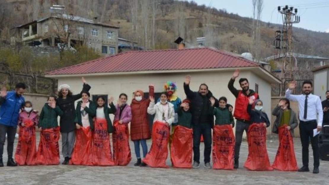 Gençlik Merkezi'nden okullarda farklı etkinlikler