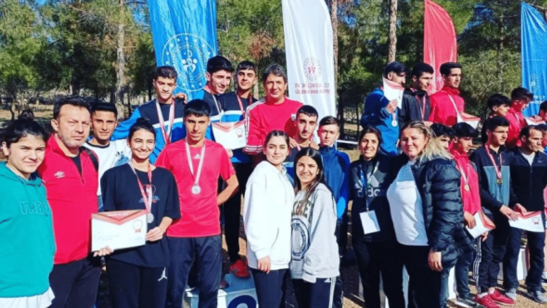 Malatya Spor Lisesi'nde Türkiye Şampiyonası sevinci