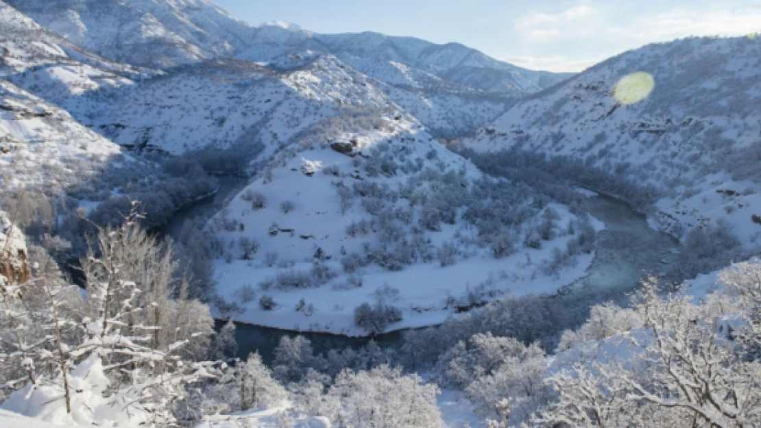 Tunceli'de kış büyüledi!