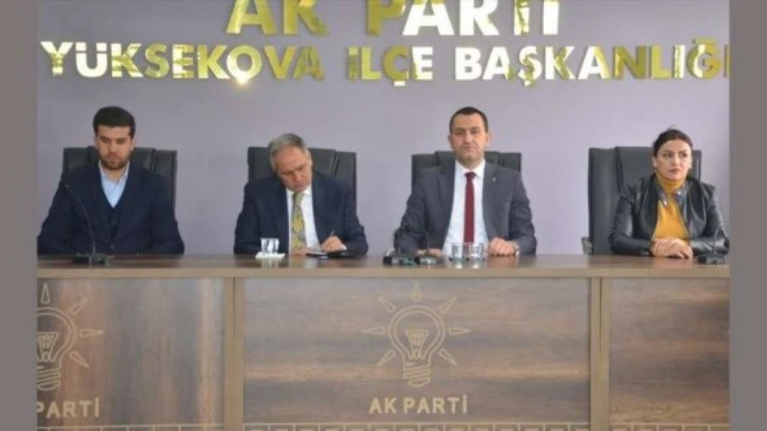 Hakkari'de AK Parti binasına yapılan taşlı saldırıya kınandı