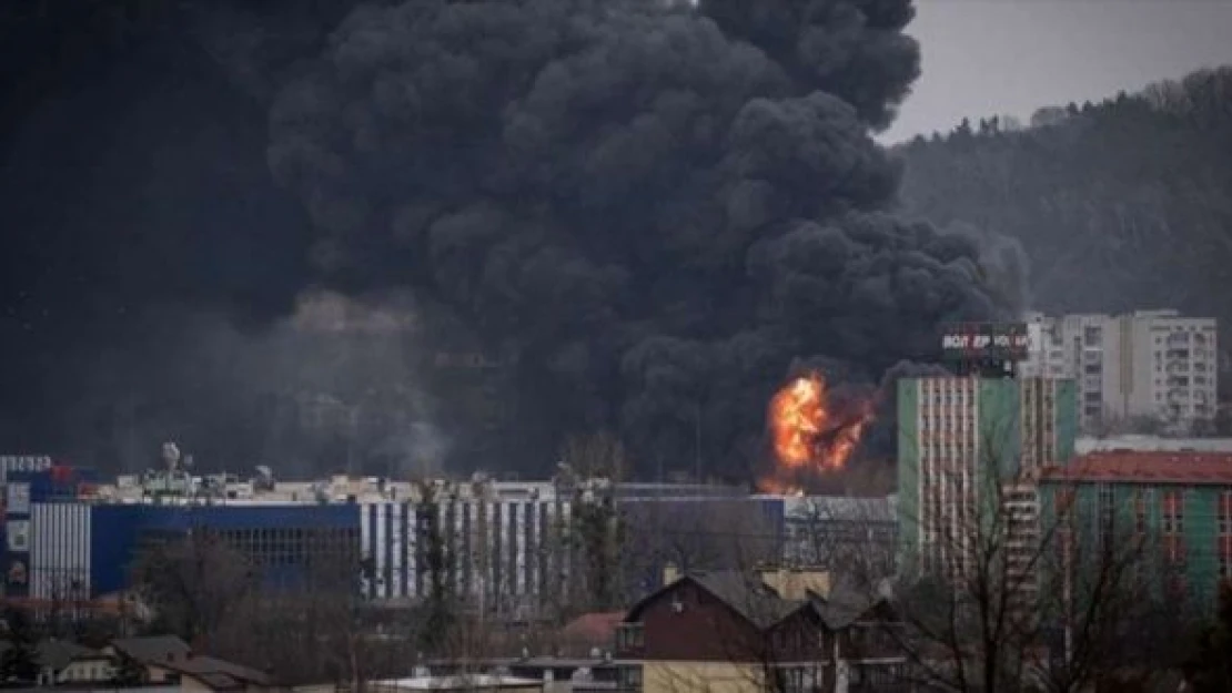 Lviv güdümlü füzelerle vuruldu