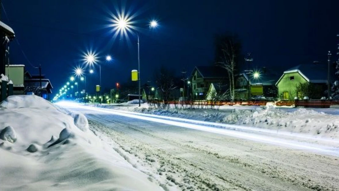 Doğu'da yollar kapandı