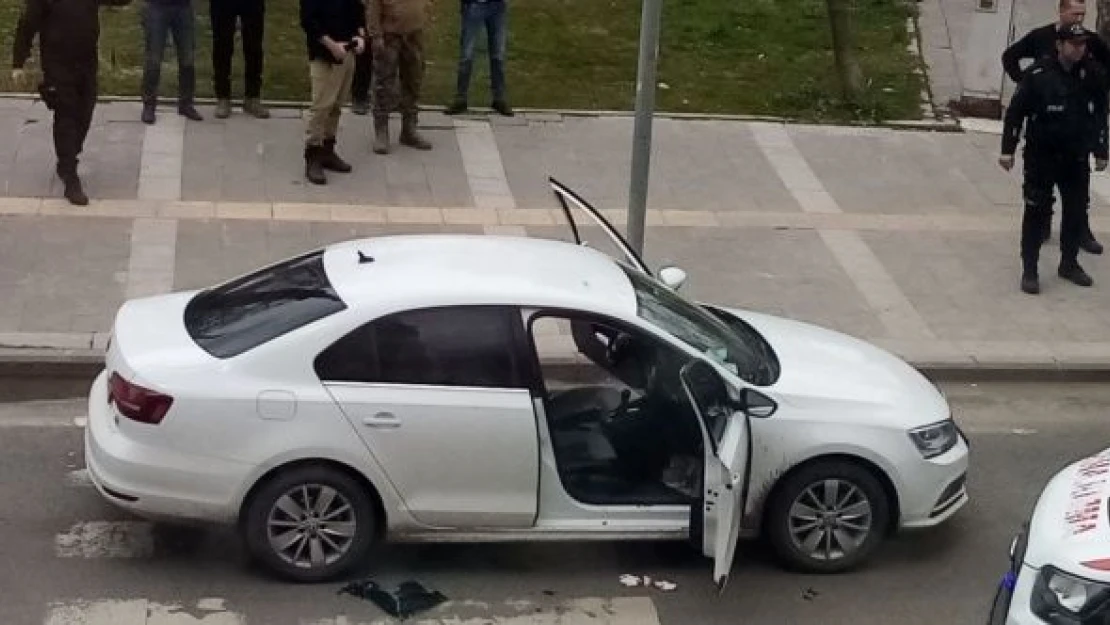 Kars'ta otomobile silahlı saldırıda ölü sayısı 2'ye çıktı