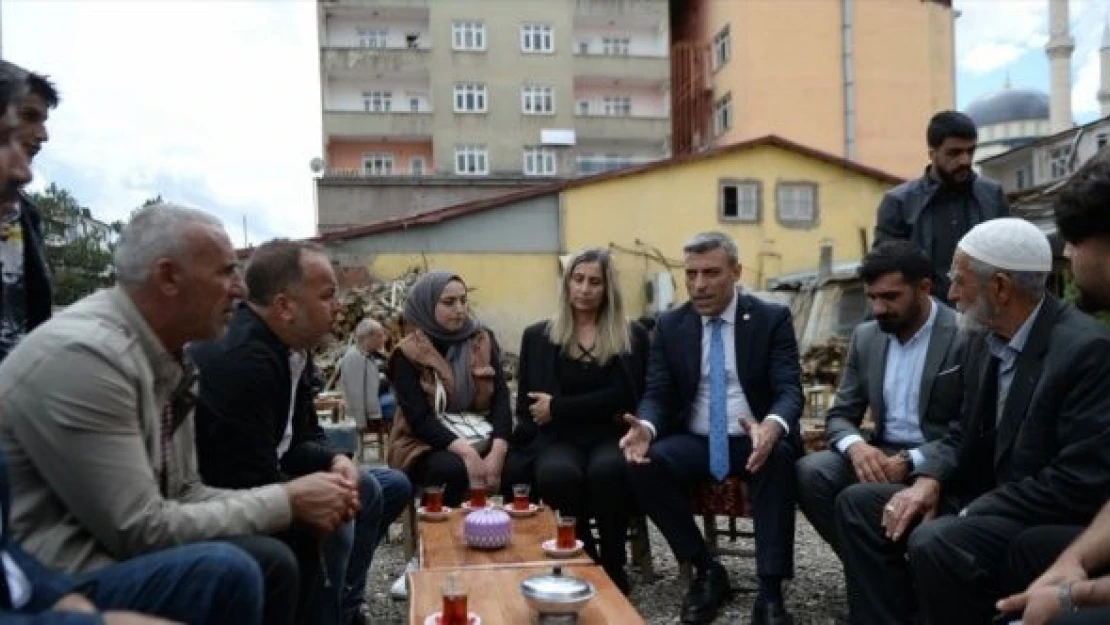 Yenilik Partisi Genel Başkanı Öztürk Yılmaz, Bingöl'de ziyaretlerde bulundu
