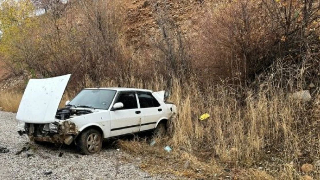 Malatya'da otomobil devrildi