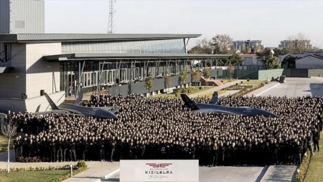 Bayraktar Kızılelma'nın ilk uçuşu Baykar'da kutlandı