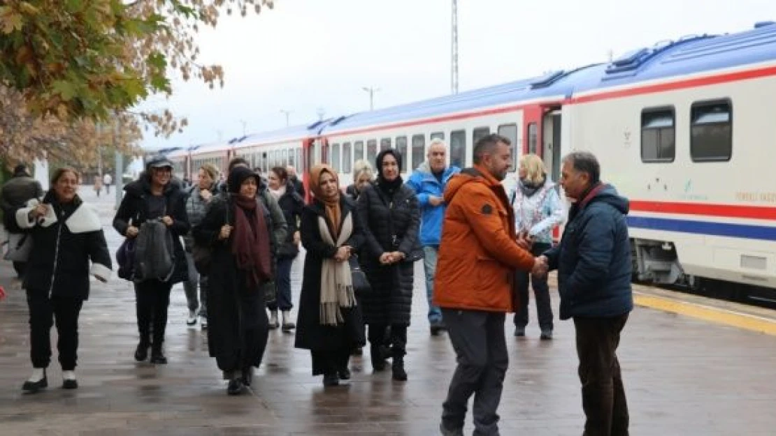 'Turistik Doğu Ekspresi' treni Erzincan'da