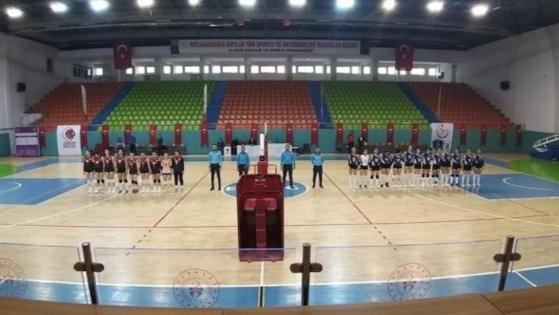 Elazığ Belediyesi Voleybol: 3 - Sivas Özel İdare Voleybol: 1