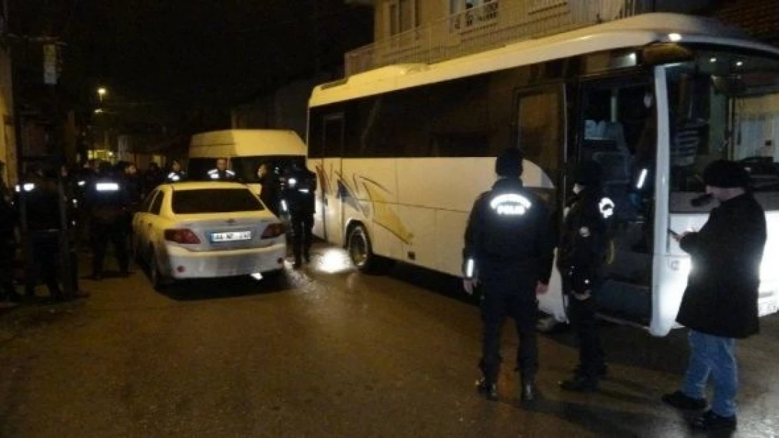 Malatya'da 35 düzensiz göçmen yakalandı