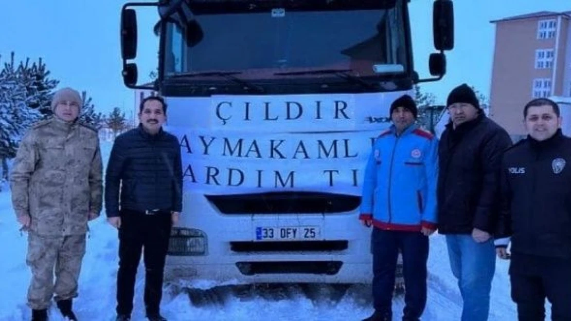 Çıldır'dan deprem bölgesine TIR gönderiliyor