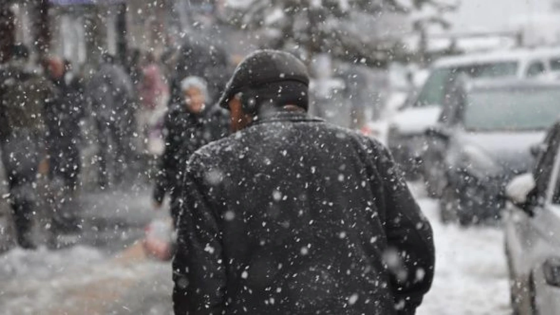 Kars'ta 73 köy yolu ulaşıma kapandı