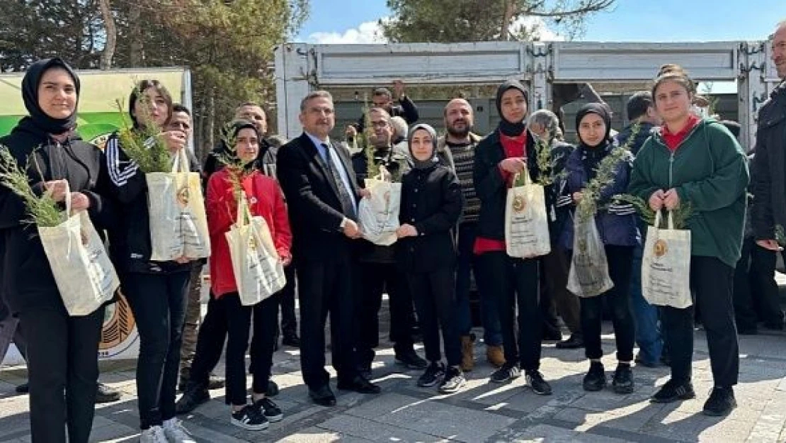 Elazığ'da 6 bin fidan toprakla buluşacak