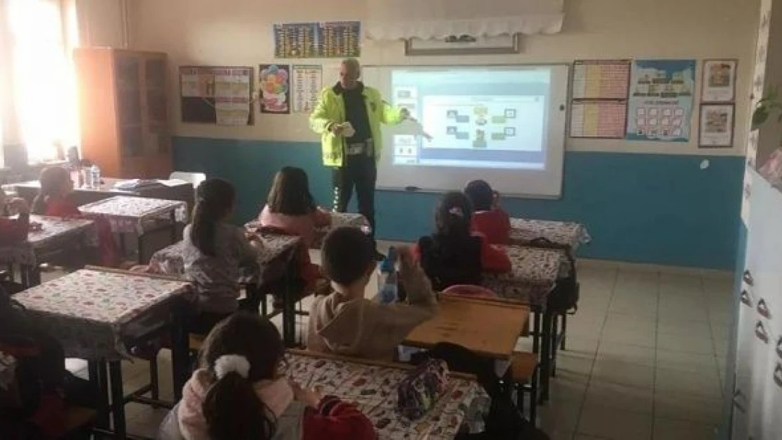 Erzincan Emniyeti'nden öğrencilere trafik bilinci