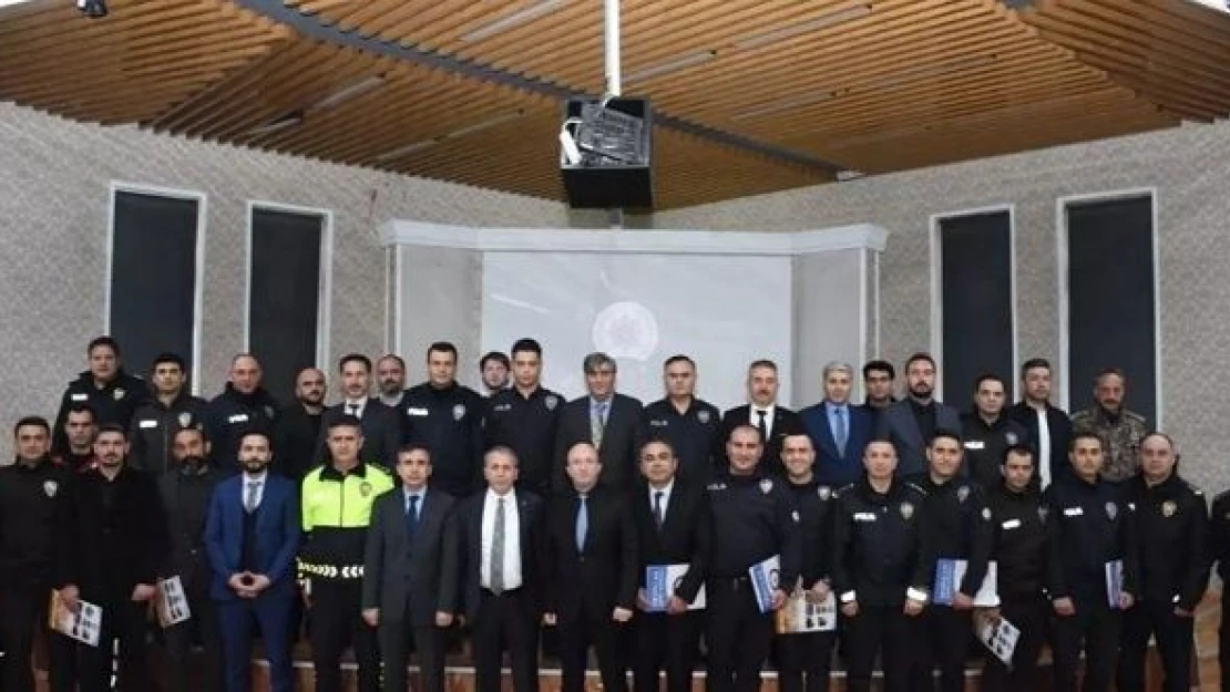 Erzincan'da asayiş polislerine ödül