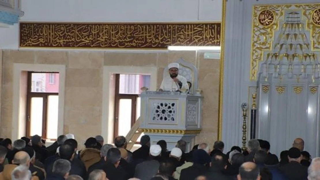 Hakkari'de bir cami ibadete kapatıldı