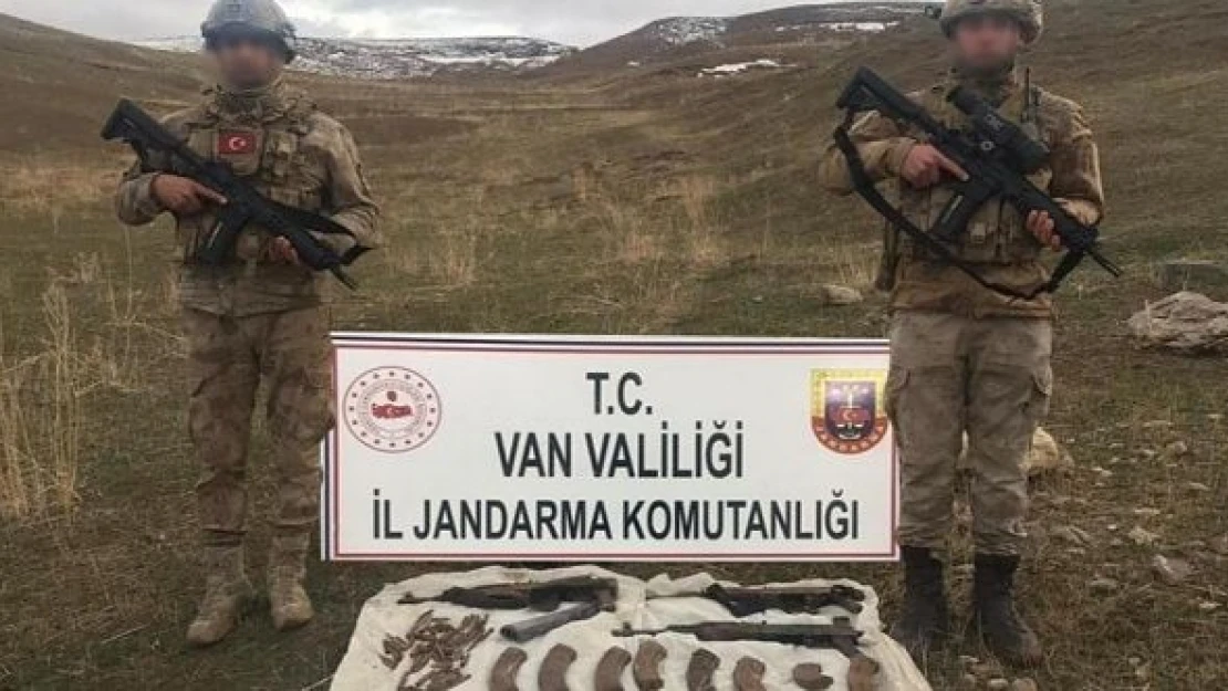 Van'da teröristlere darbe