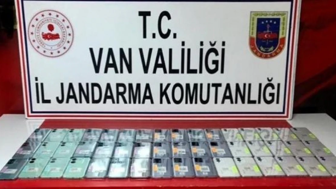 Van'da 48 adet cep telefonu yakalandı