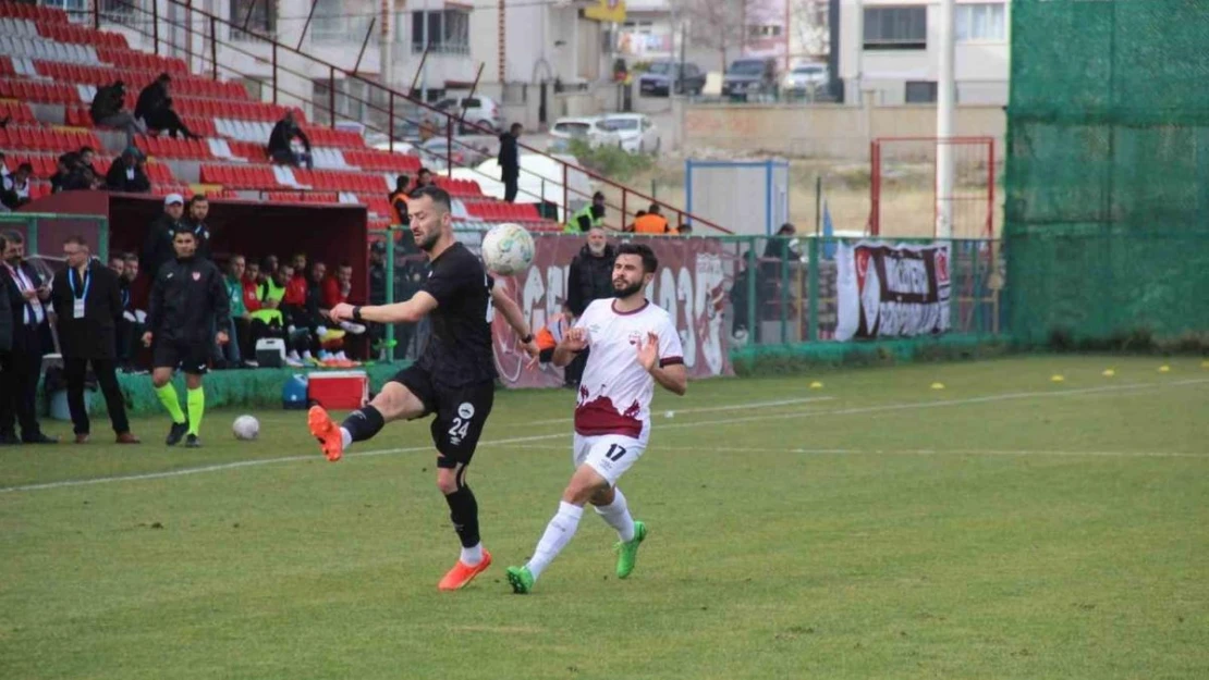 23 Elazığ FK: 2 - Kuşadasıspor: 5