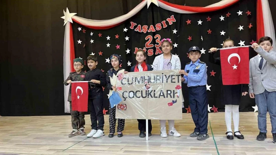 23 Nisan Ağrı'da coşkuyla kutlandı