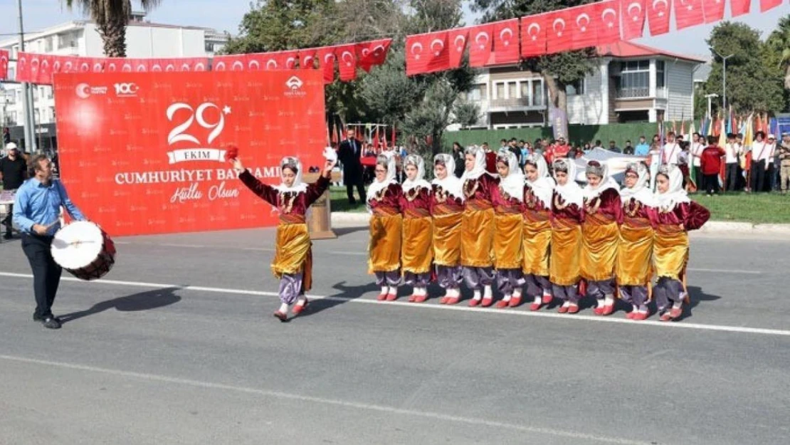 29 Ekim Cumhuriyet Bayramı Adıyaman'da coşkuyla kutlandı