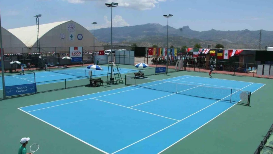 3. Uluslararası Cudi Cup Tenis Turnuvası 'Cudi ve Gabar' kortlarında devam ediyor