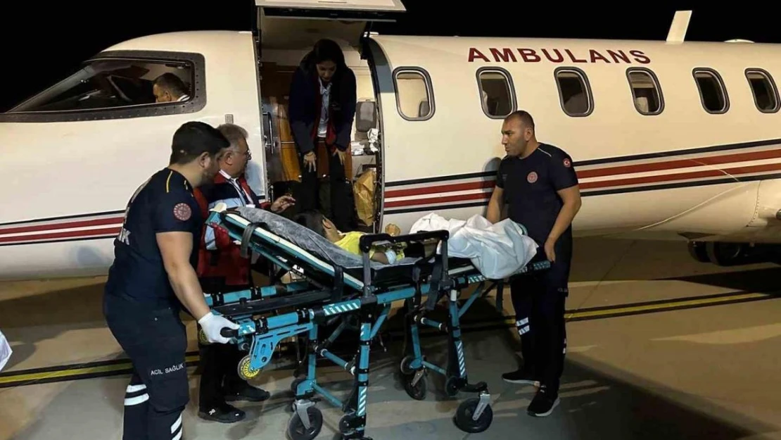 8 yaşındaki hasta çocuk ambulans uçak ile Ankara'ya sevk edildi