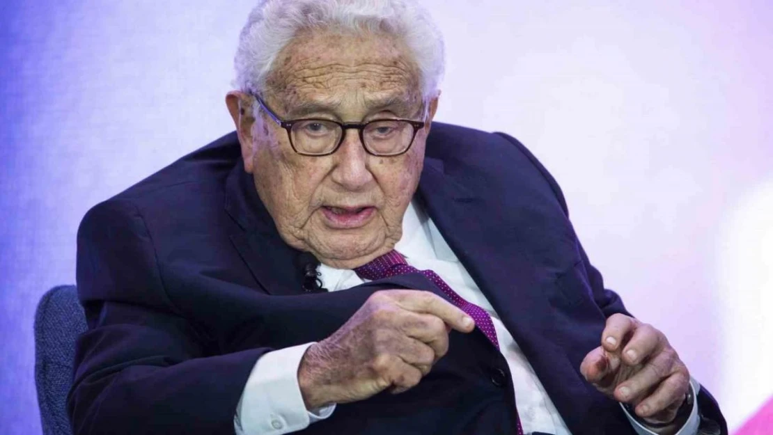 ABD'nin 'savaş suçlusu' eski bakanı Kissinger 100 yaşında hayatını kaybetti