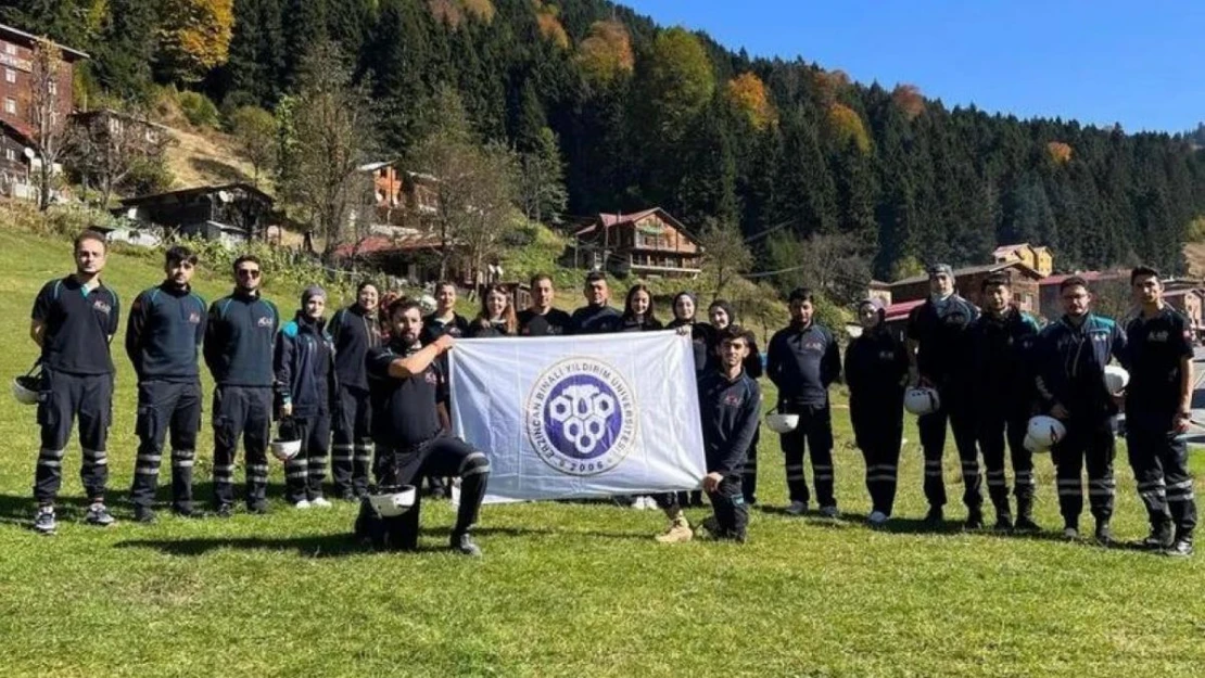 ACAR Gençlik Kulübü zorlu eğitim tatbikatını tamamladı