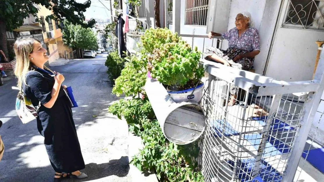 Acil çözüm ekipleri İzmir'e iz bıraktı