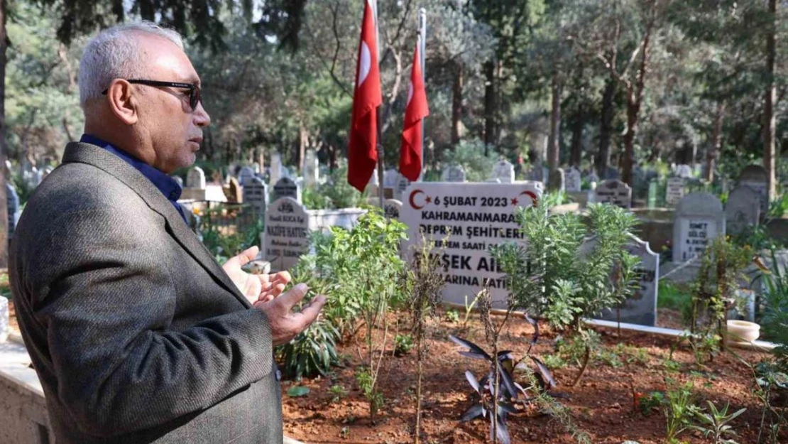 Acılı baba Şimşek: 'Deprem bugün gibi, aynı acıyı yaşıyoruz ama bir yerde seviniyorum, yavrularımın cenazesine ulaşabildim'