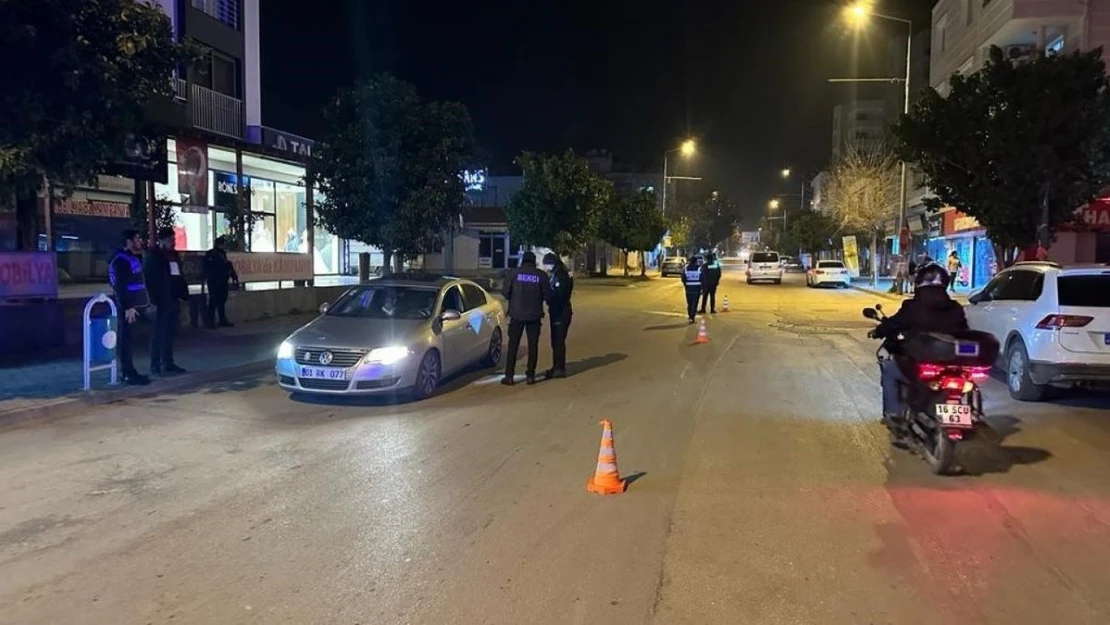 Adana'da 18 yıl kesinleşmiş hapis cezası bulunan hükümlü polis denetiminde yakalandı